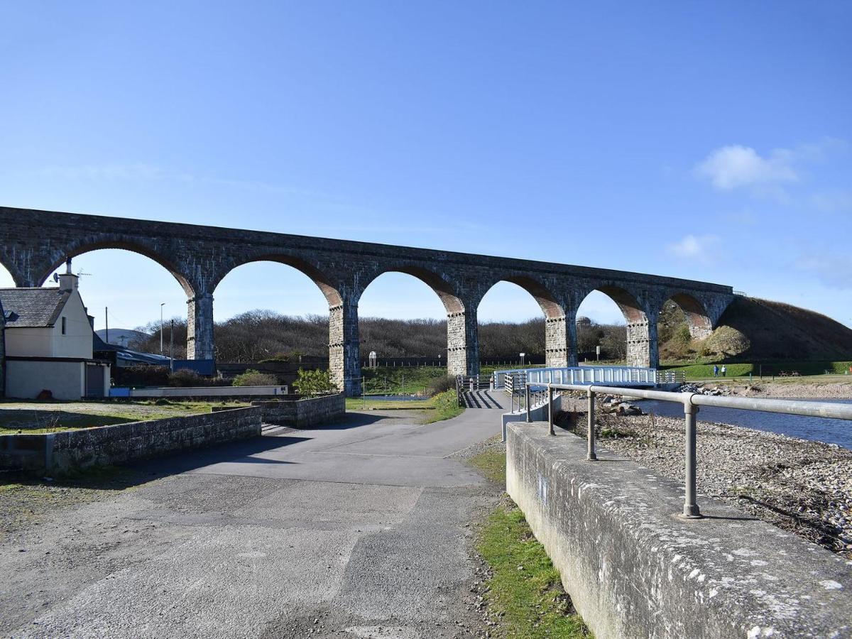 Viaduct View Villa Cullen Exterior photo